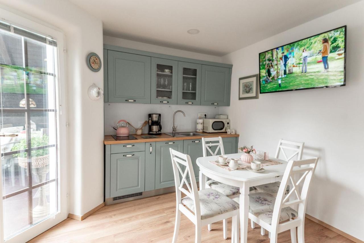 Apartmaji Urska Laško Exteriér fotografie