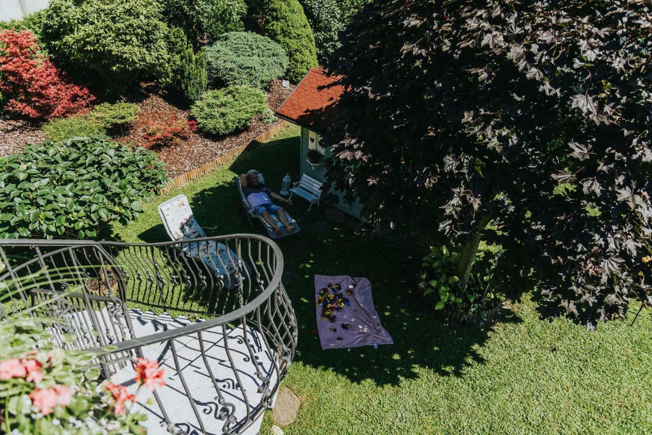 Apartmaji Urska Laško Exteriér fotografie