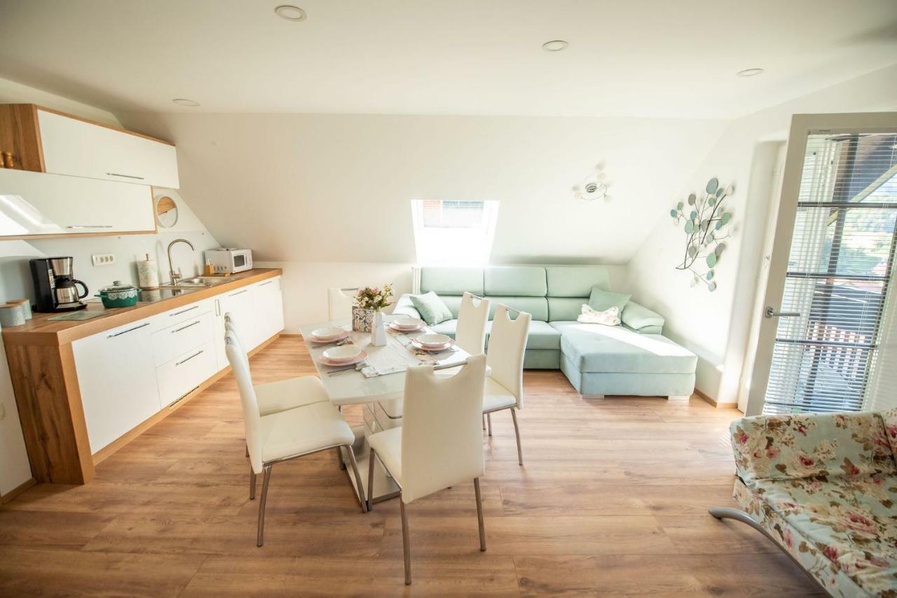 Apartmaji Urska Laško Exteriér fotografie